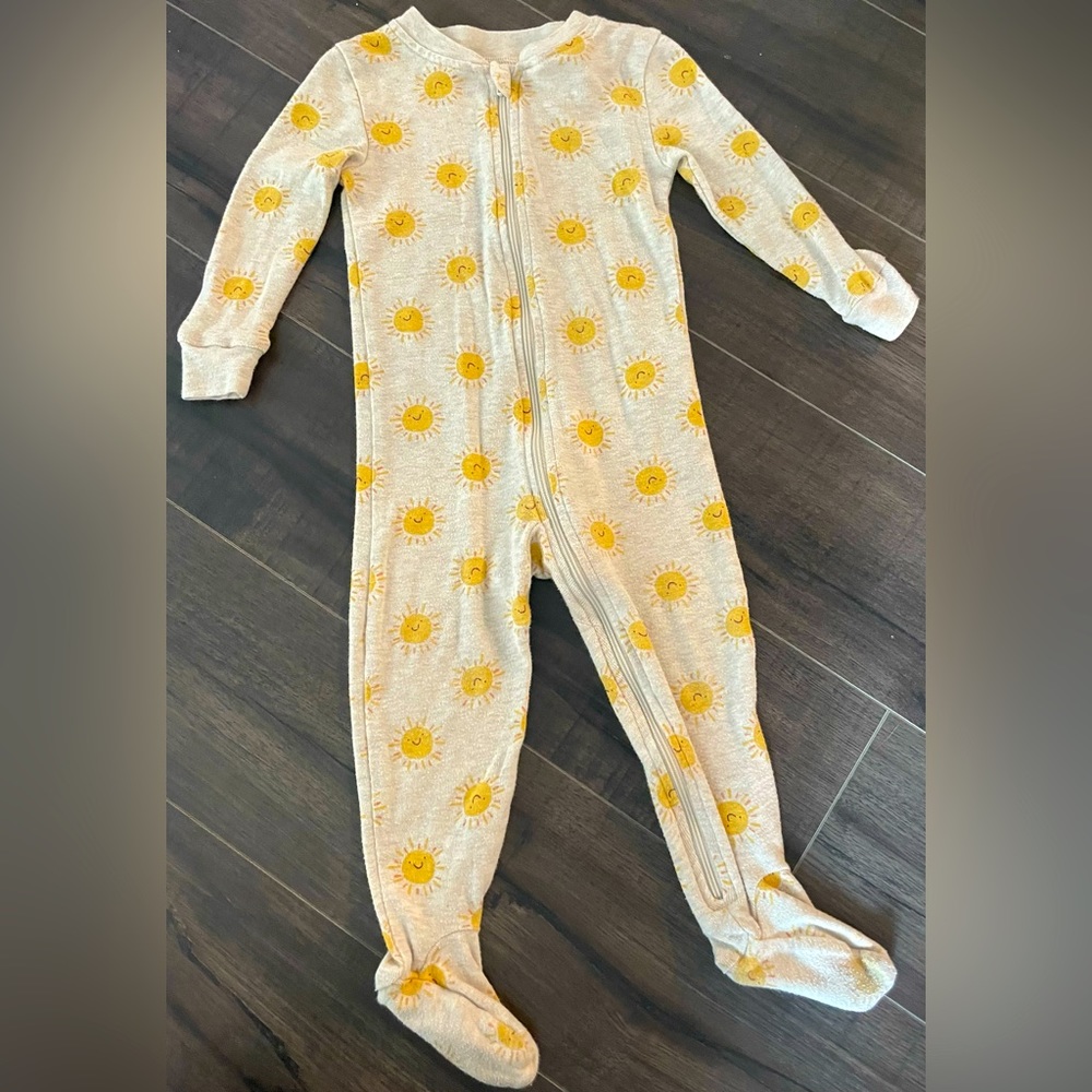 DIP - Sunshine Pajama Onesie - SIZE 12-18 Month